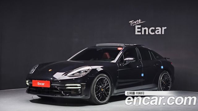 Porsche Panamera 2022 thumb 2