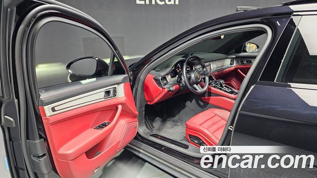 Porsche Panamera 2022 thumb 10