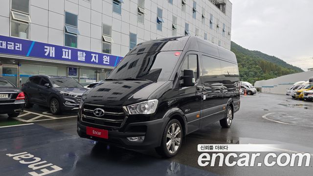 Hyundai Staria 2024 thumb 2