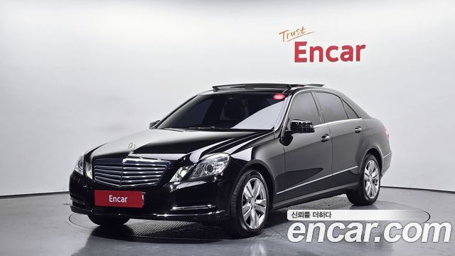 Mercedes-Benz E-Class 2013 thumb 2