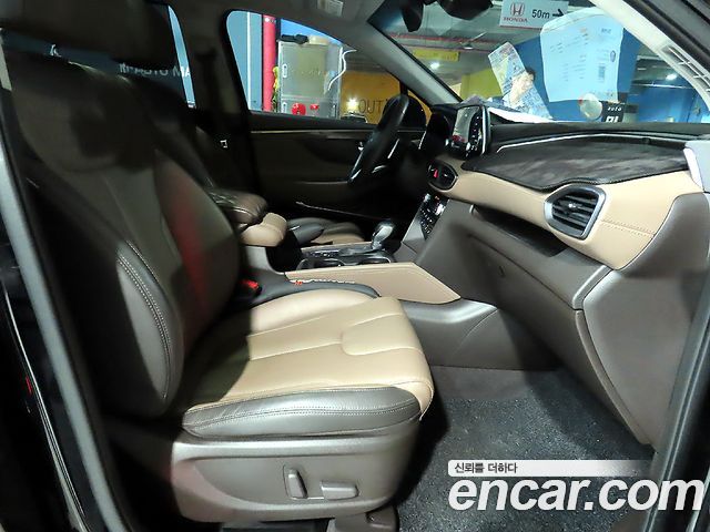 Hyundai Santa Fe 2019 thumb 9