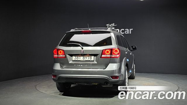 Fiat Feelmont 2013 thumb 5