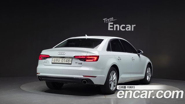 Audi A4 2016 thumb 2