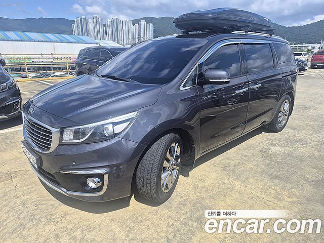 Kia Carnival 2015 thumb 2