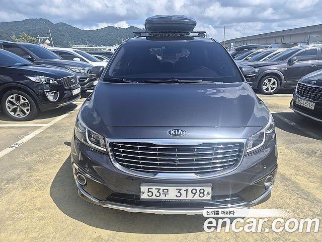 Kia Carnival 2015 thumb 4