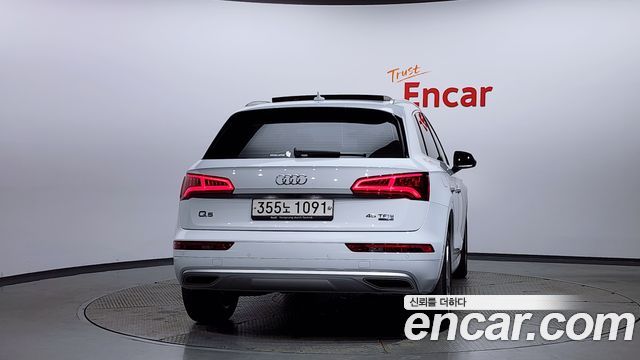 Audi Q5 2020 thumb 5