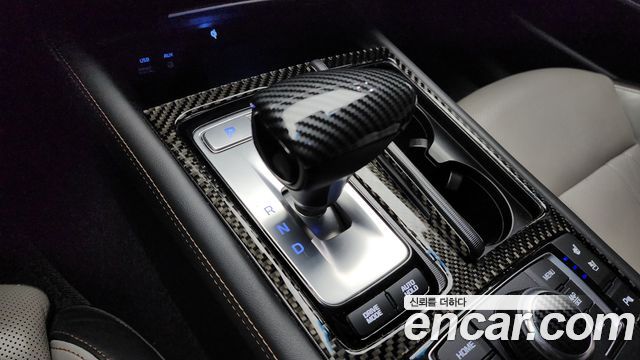 Genesis G80 2016 thumb 9