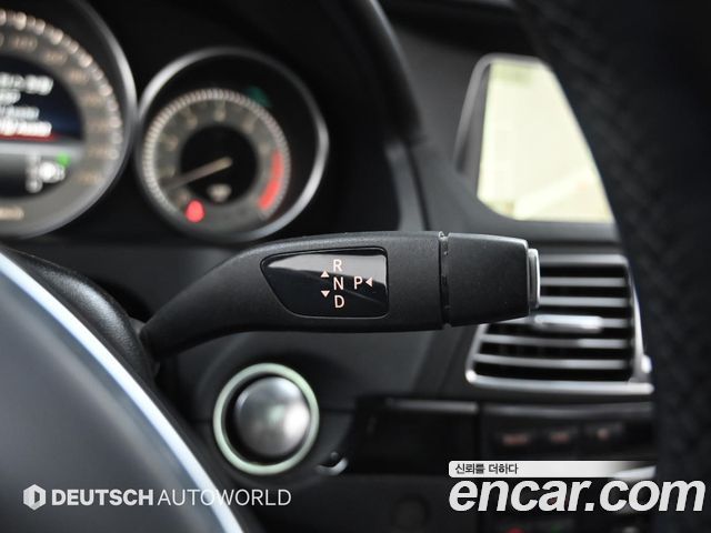 Mercedes-Benz E-Class 2014 thumb 9