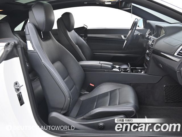 Mercedes-Benz E-Class 2014 thumb 10