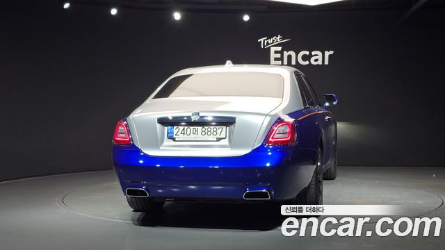 Rolls-Royce Ghost 2021 thumb 4