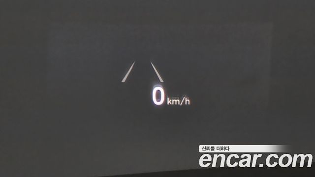 Genesis G90 2019 thumb 12