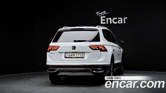 Volkswagen Tiguan 2023 thumb 5
