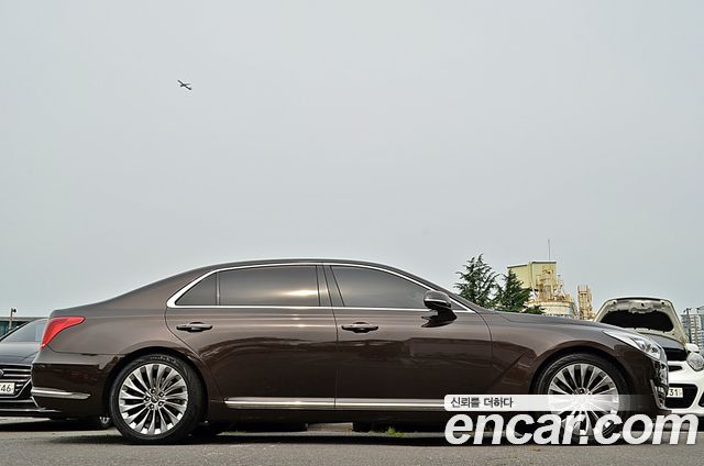 Genesis G90 2015 thumb 4