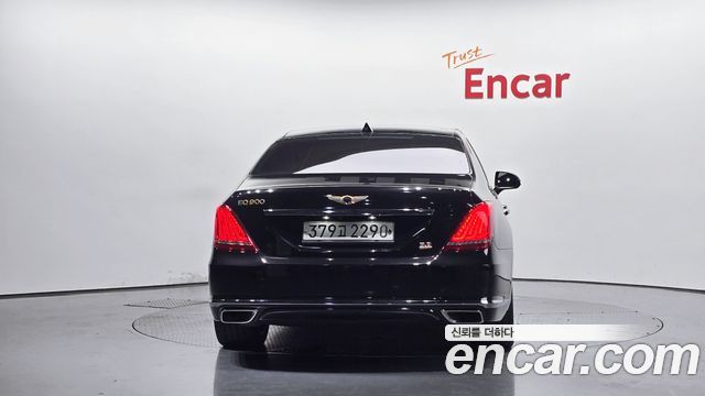 Genesis G90 2018 thumb 5