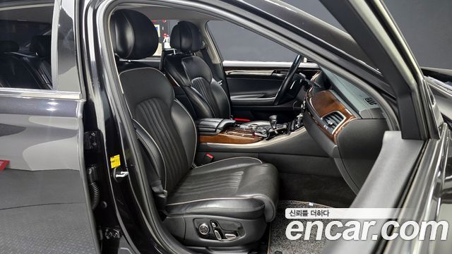 Genesis G90 2018 thumb 10