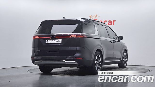 Kia Carnival 2023 thumb 3