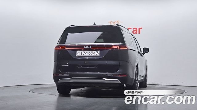 Kia Carnival 2023 thumb 5