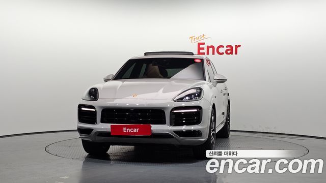 Porsche Cayenne 2021 thumb 4