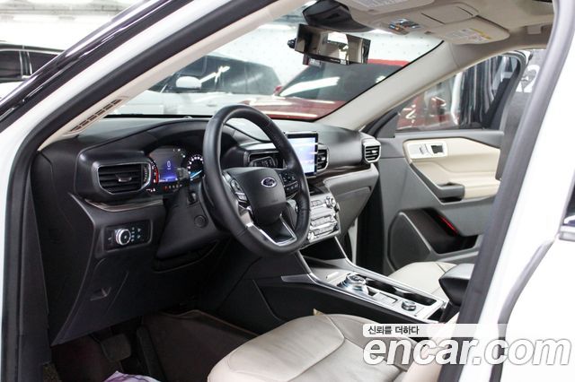 Ford Explorer 2020 thumb 8