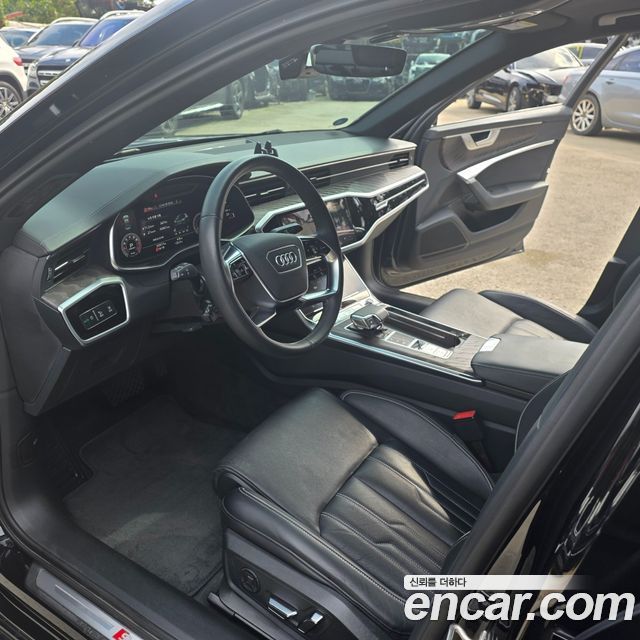 Audi A6 2022 thumb 10