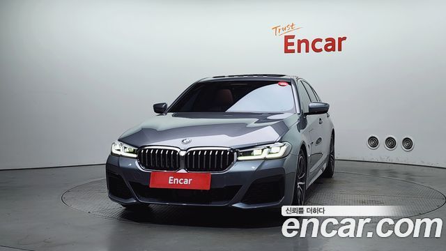 BMW 5 серии 2023 thumb 4