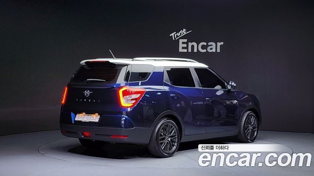SsangYong Tivoli 2016 thumb 3
