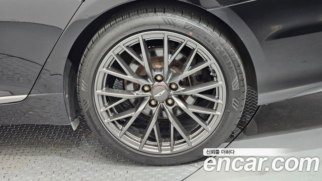 Hyundai Genesis 2014 thumb 6