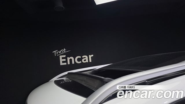 Land Rover Discovery 2019 thumb 12