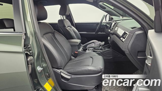 SsangYong Rexton 2021 thumb 11