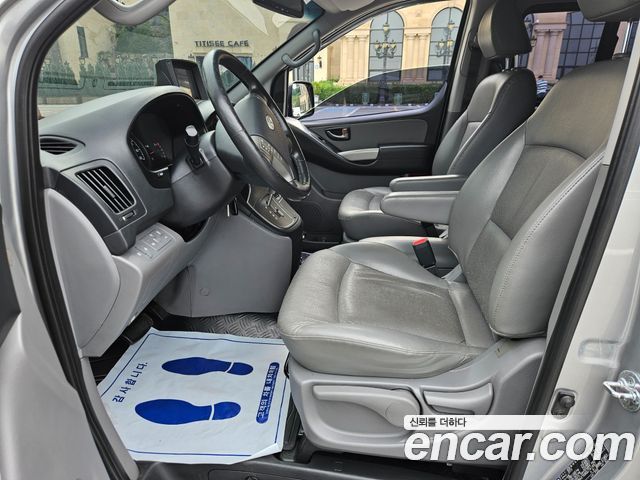 Hyundai Starex 2015 thumb 10