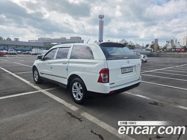 SsangYong Korando 2013 thumb 4