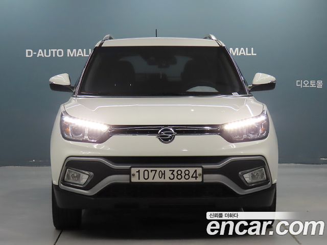 SsangYong Tivoli 2017 thumb 3