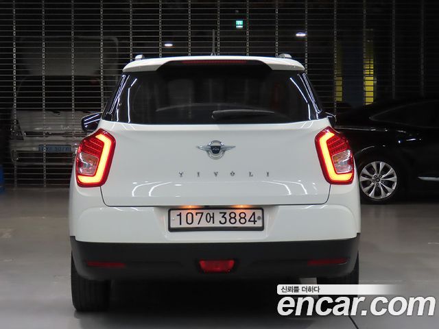 SsangYong Tivoli 2017 thumb 4