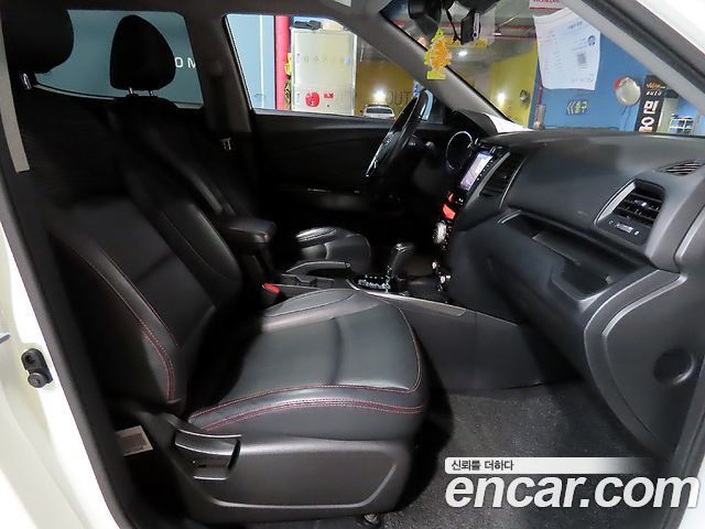 SsangYong Tivoli 2017 thumb 9