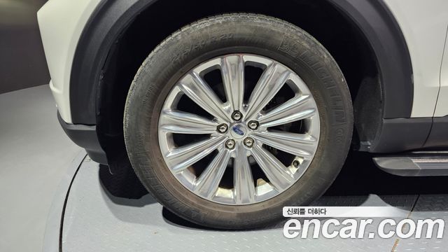 Ford Explorer 2020 thumb 6