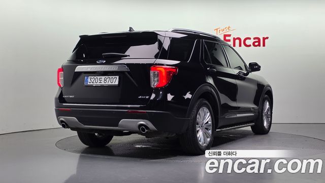 Ford Explorer 2021 thumb 3
