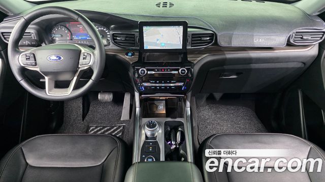 Ford Explorer 2021 thumb 8