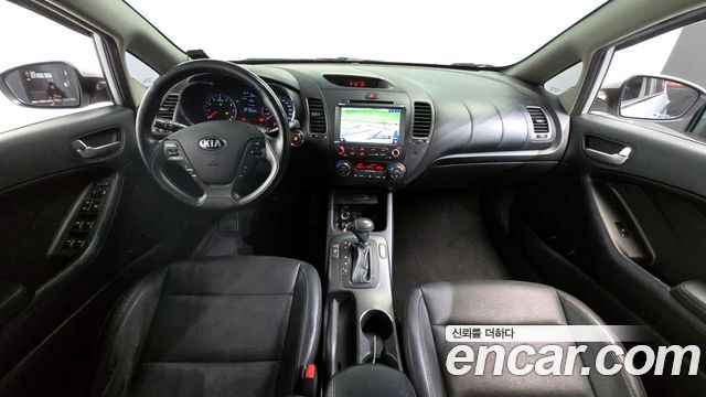 Kia K3 2015 thumb 8