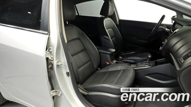 Kia K3 2015 thumb 11