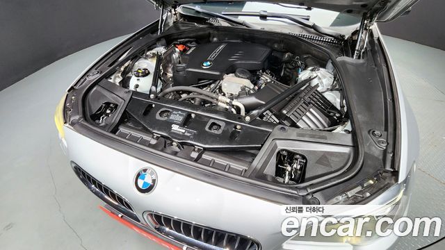 BMW 5 серии 2015 thumb 7