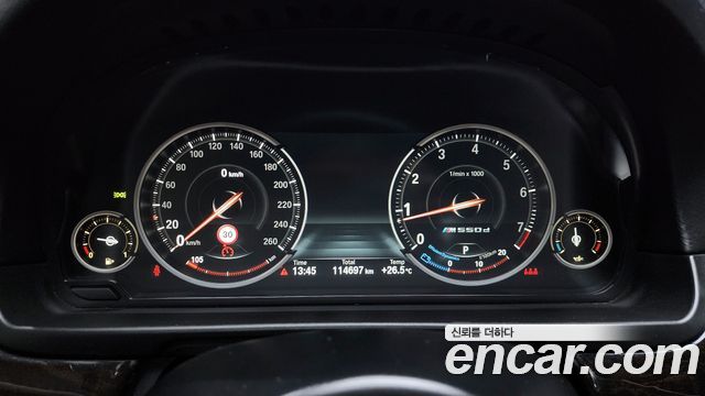 BMW 5 серии 2015 thumb 9