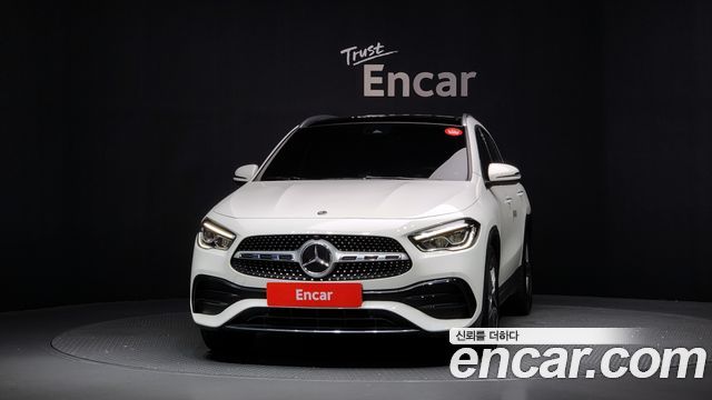 Mercedes-Benz GLA 2020 thumb 3