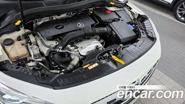 Mercedes-Benz GLA 2020 thumb 6