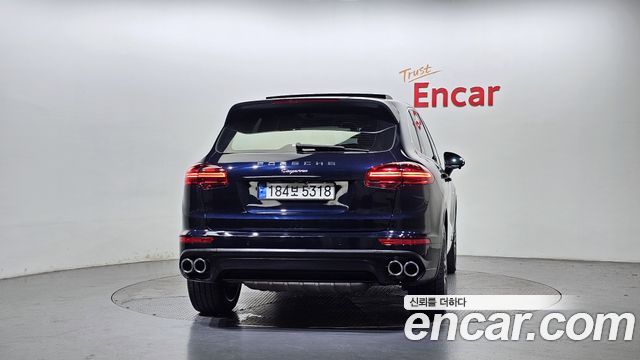 Porsche Cayenne 2015 thumb 5
