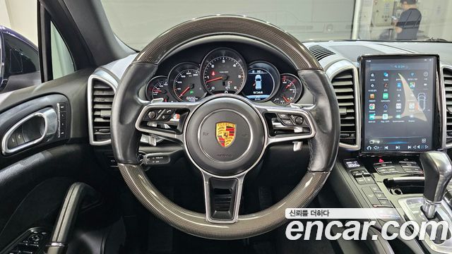 Porsche Cayenne 2015 thumb 11