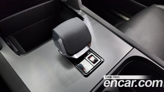 Land Rover Discovery Sport 2024 thumb 9