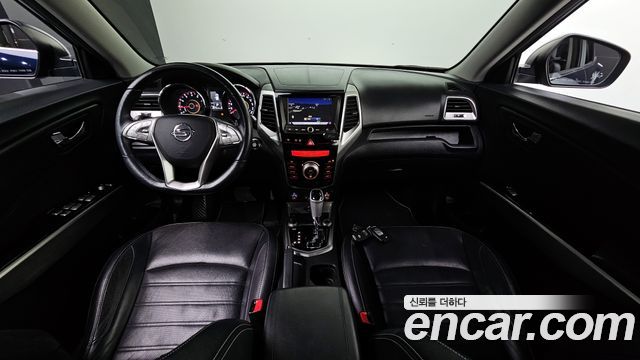 SsangYong Tivoli 2015 thumb 8