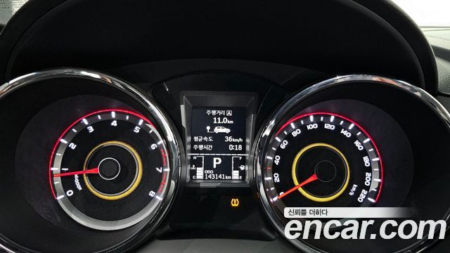 SsangYong Tivoli 2015 thumb 9
