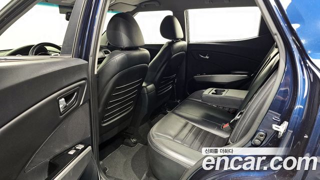 SsangYong Tivoli 2015 thumb 11