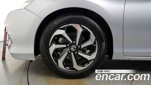 Honda Accord 2017 thumb 6